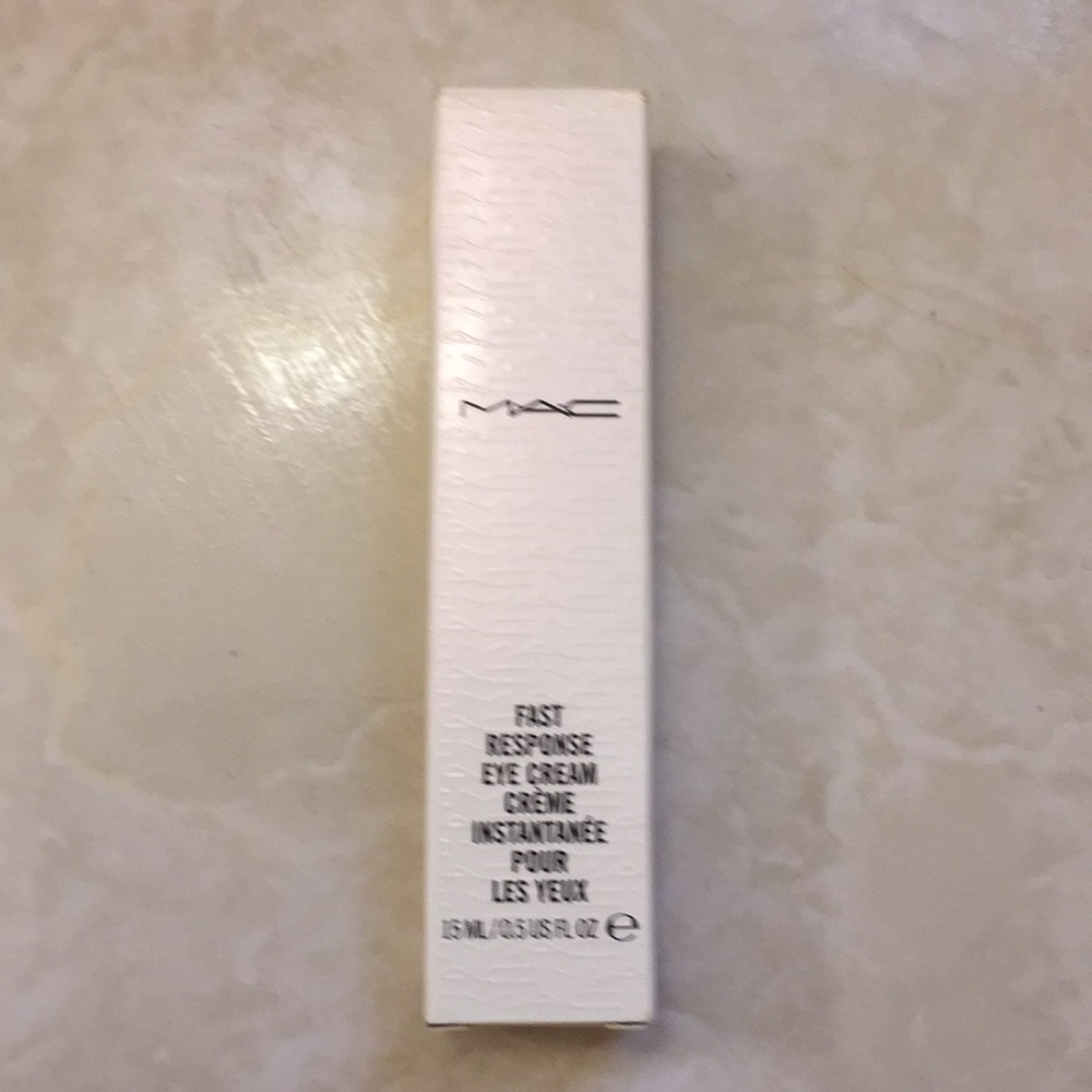 MAC fast response eye cream